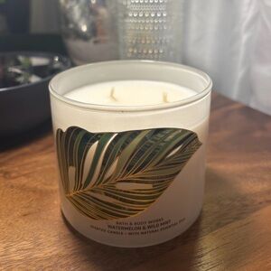 NewBath & Body Works White Jar Candle with Green & Gold Leaf Design *White Barn*